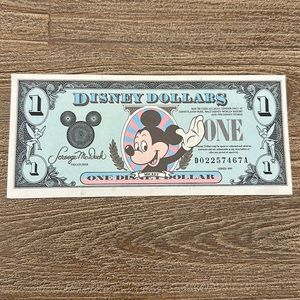 1990 Disney Dollar - Excellent Condition!